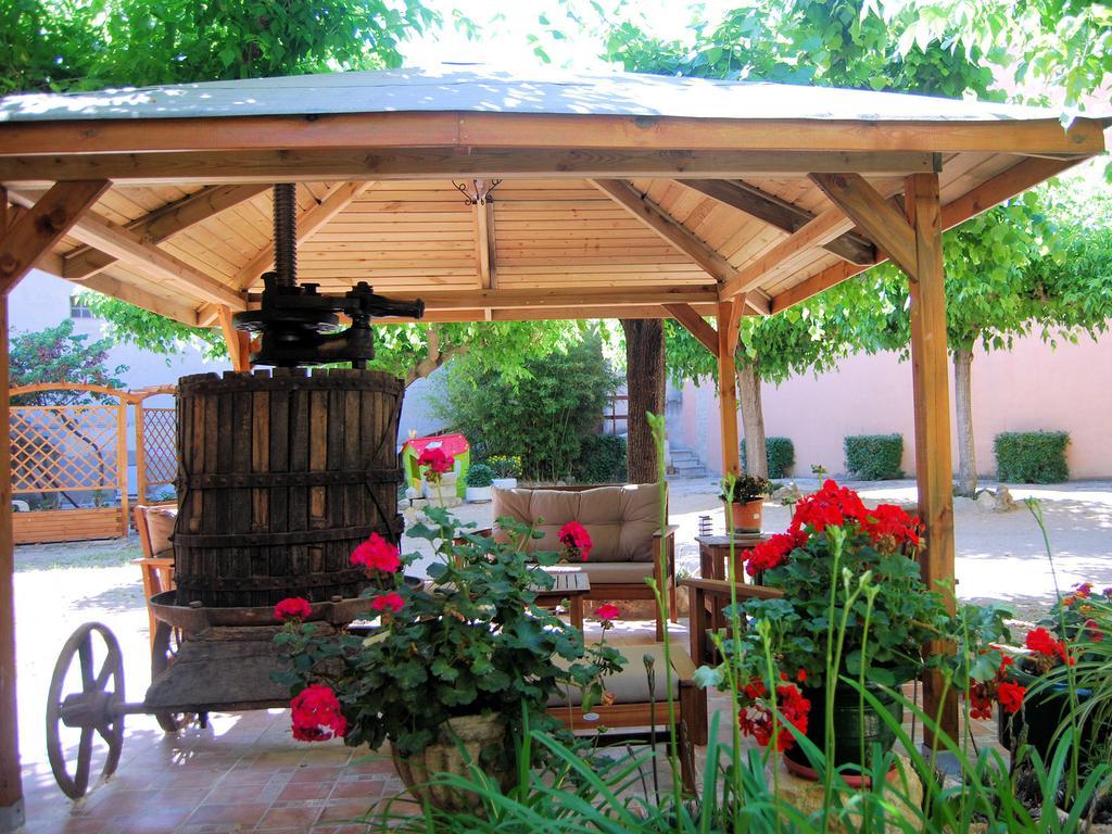 קאלדס דה מאלבלה Hostal Fabrellas מראה חיצוני תמונה